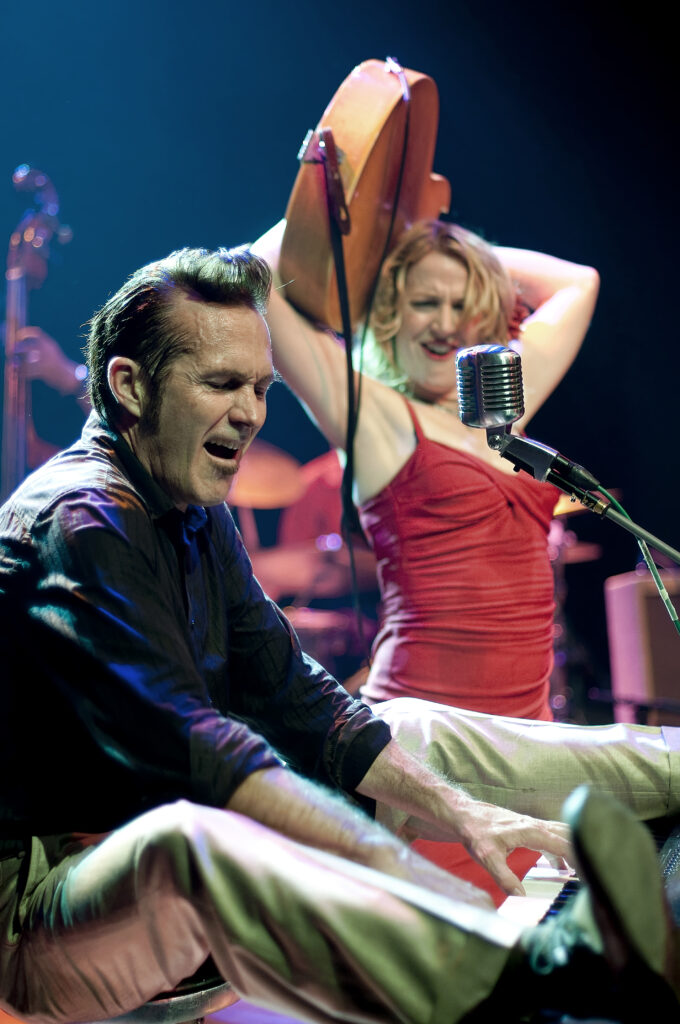 The Steve Lucky & Carmen Getit Show